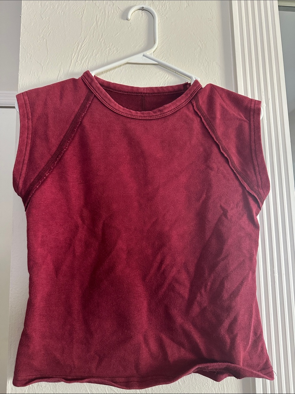 SHEIN Burgundy Sleeveless Crop Top